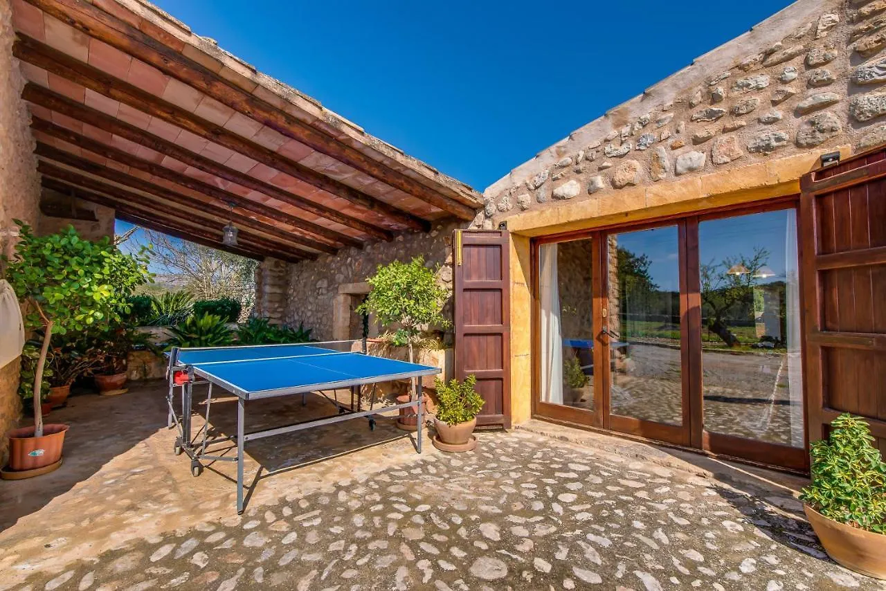 Country house Ses Planes Guest House Buger