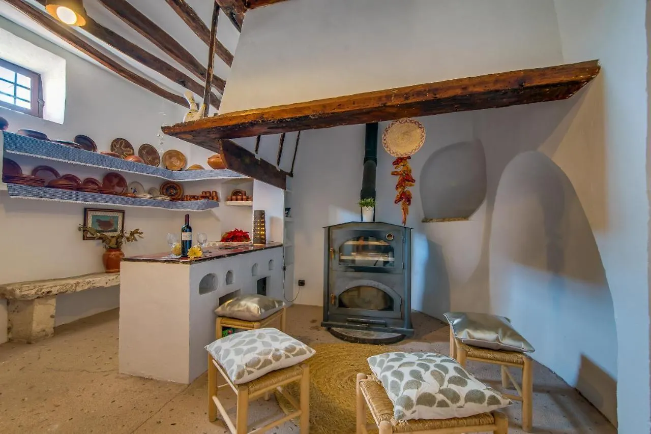 Ses Planes Guest House Buger