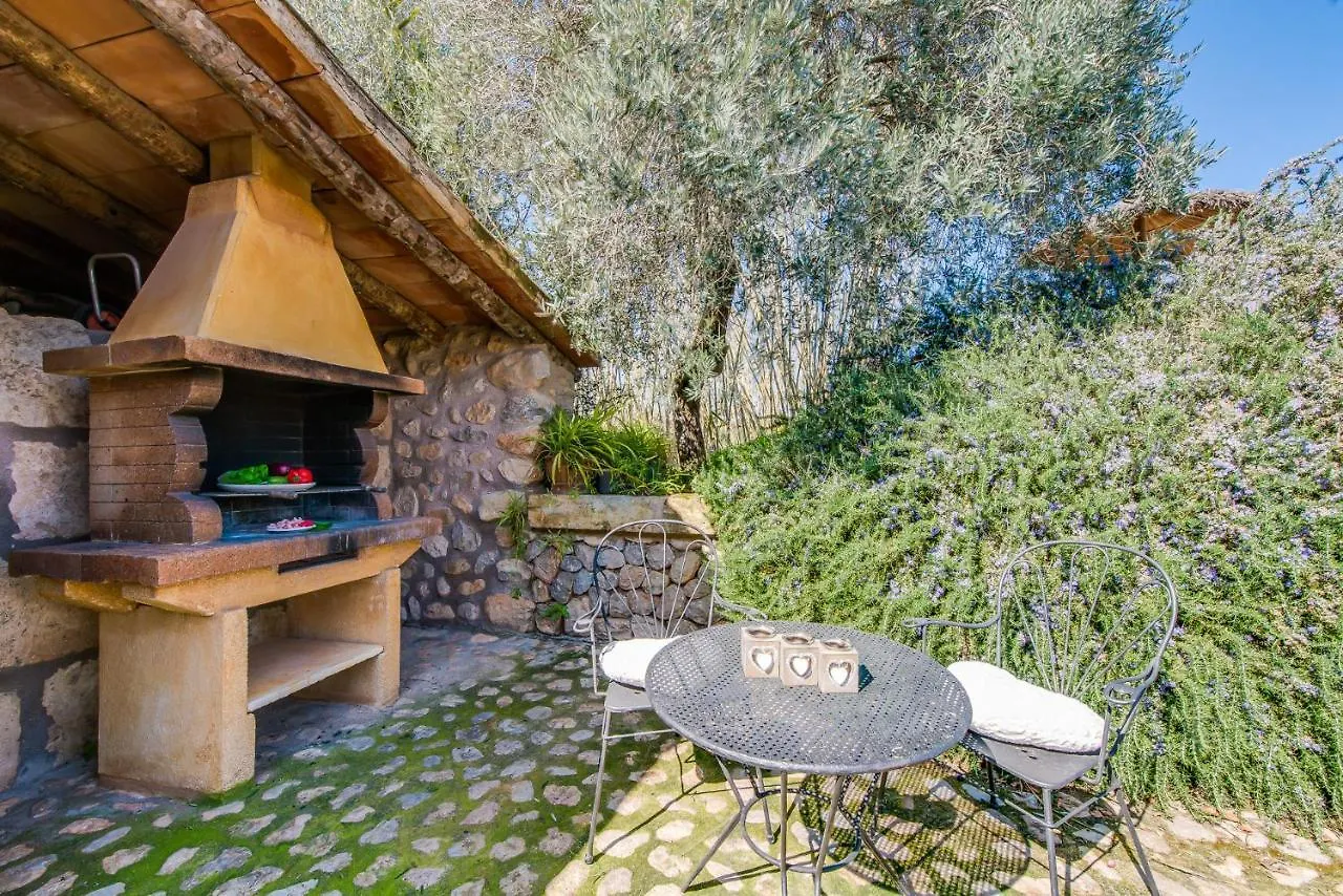 Ses Planes Guest House Buger